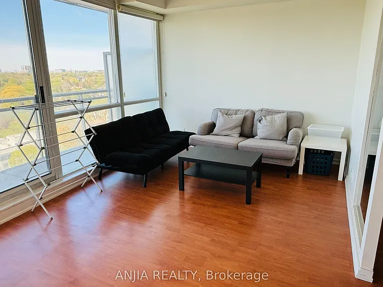 30 Canterbury Pl #1601 — Photo 2