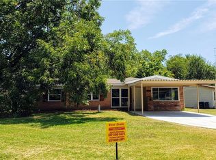 2201 Grattan Dr, Fort Worth, TX 76112