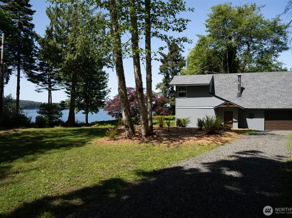 29711 Gamble Place NE, Kingston, WA 98346