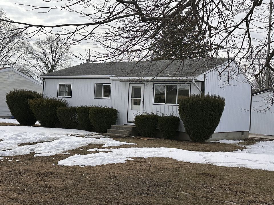 1st image of 693 N Cherry St