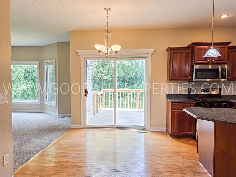 14405 Clearview Ln — Photo 4