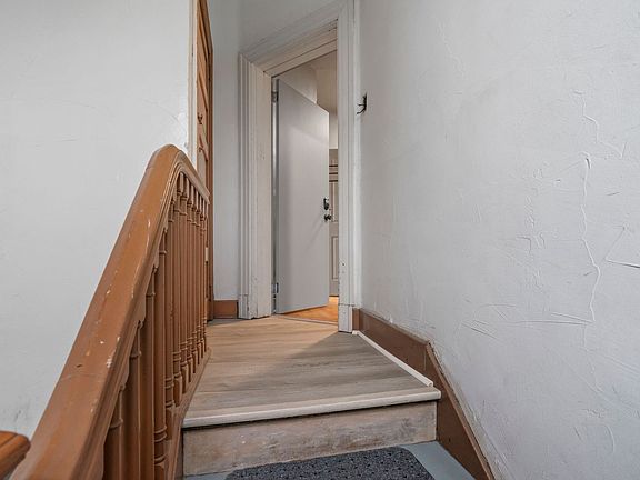3rd image of 512 S Millvale Ave APT 3