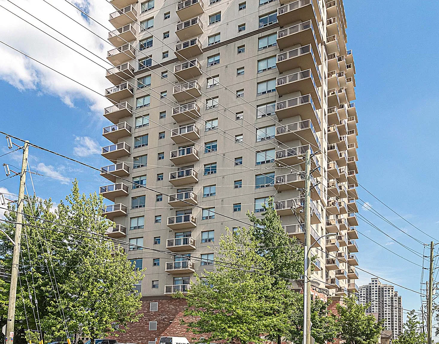 The Harriston — Photo 1