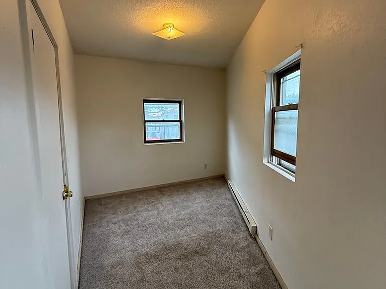 3962-3964 3966 Minnehaha Ave — Photo 10