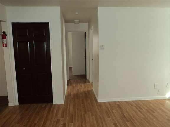 2 bedroom hallway