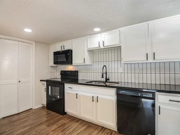 14777 Wunderlich Dr, Houston, TX