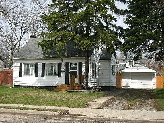 5th image of 701 Maus Ave