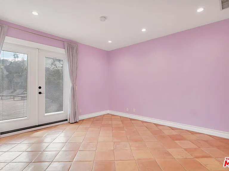 10557 Rocca Pl — Photo 37