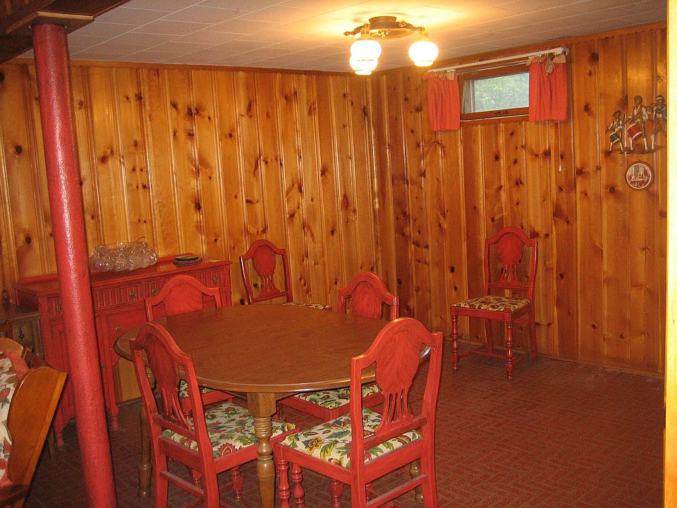 FINISHED BASEMENT