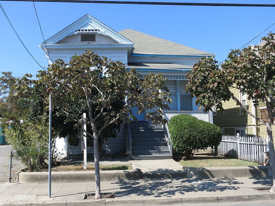 1st image of 169 Gifford Ave