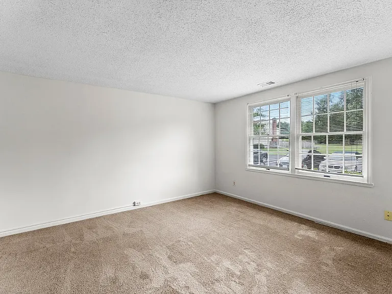 9428 Tracey Lynne Cir — Photo 22