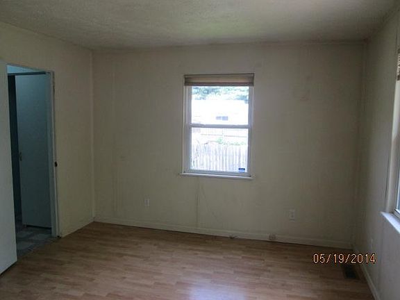 4th image of 107 Myron Ave