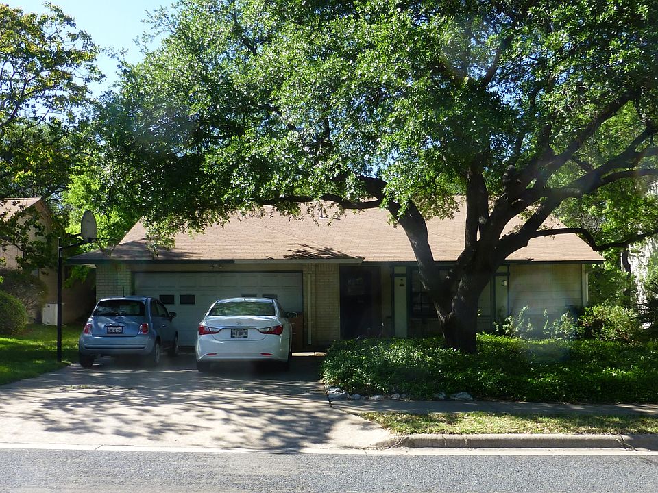 2nd image of 12404 Blossomwood Dr