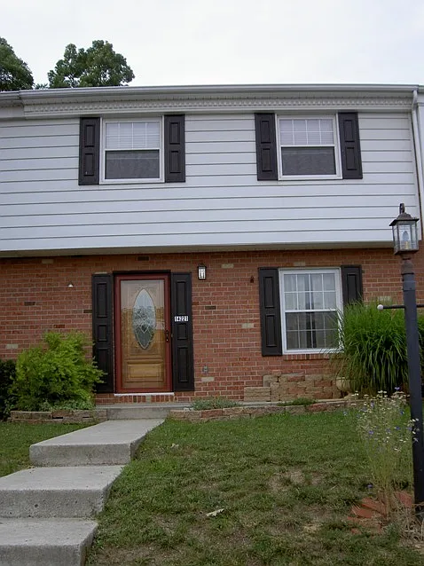 14221 Louise Dr SW photo 1