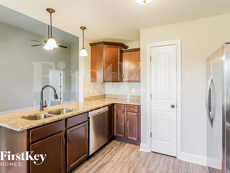 309 Liberty Bell Ln — Photo 6