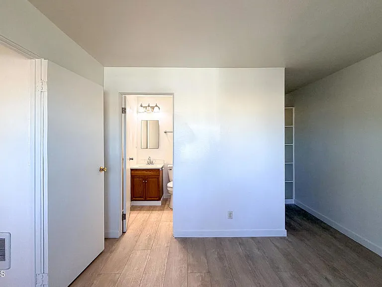 3901 S Saviers Rd #1 — Photo 6