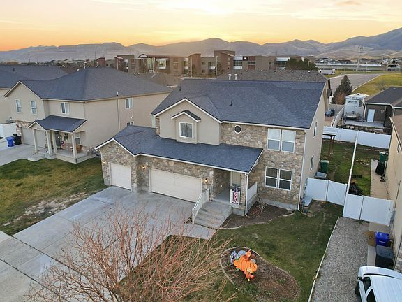 2nd image of 8224 S Oak Vista Dr