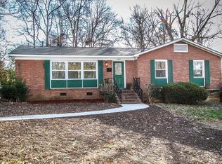 1207 Ranch Rd, Charlotte, NC 28208