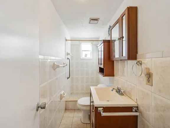 5th image of 5619 Marble Dr
