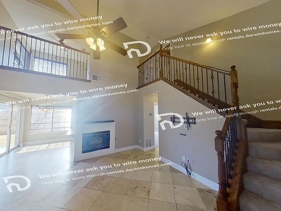 2nd image of 1420 Chinaberry Dr