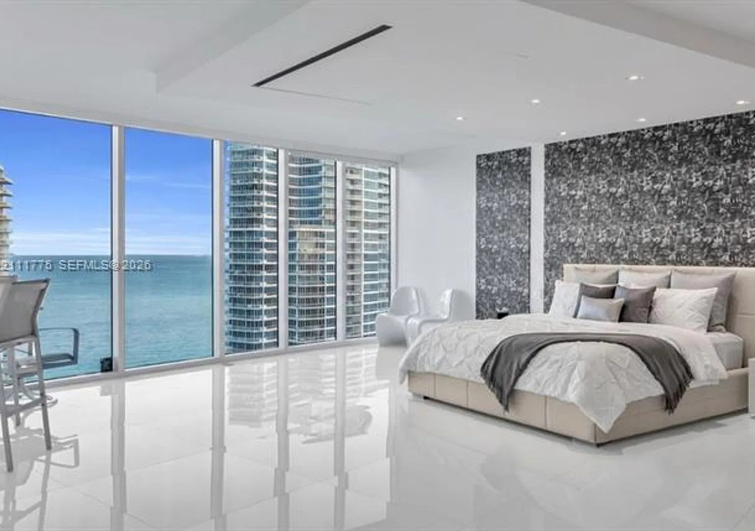 300 S Pointe Dr cu-3105, Miami Beach, FL 33139 — Photo 2