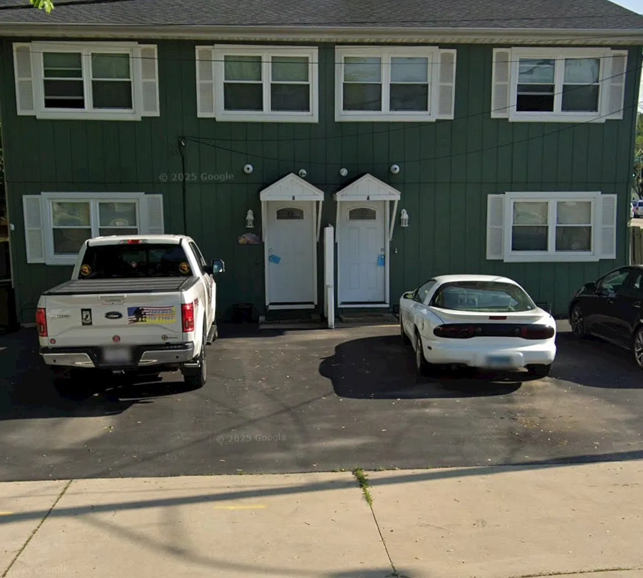 3 bed, 1.5 bath, 1200 sqft, $1,875 — Photo 1