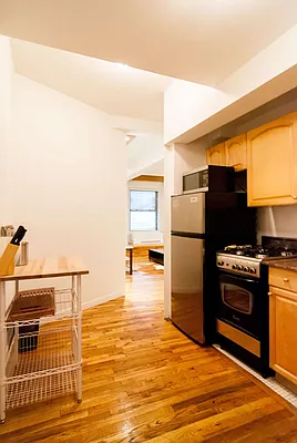 Rented by WAM Partners - William Moses Co. | media 31