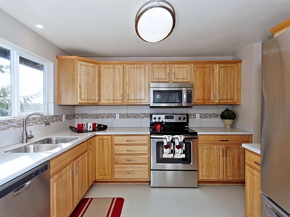 3rd image of 4613 S 318th St