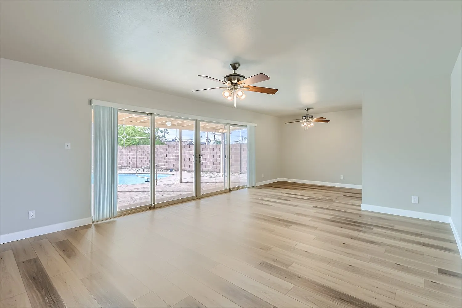 3 bed, 1590 sqft, $3,200 — Photo 2