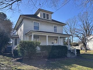 1st image of 614 Market St