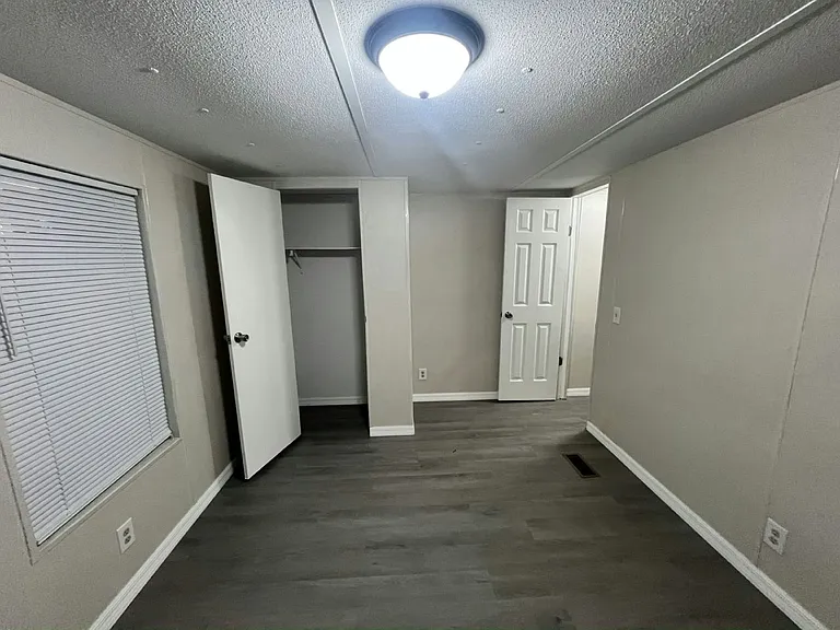 Auburndale Estates — Photo 17