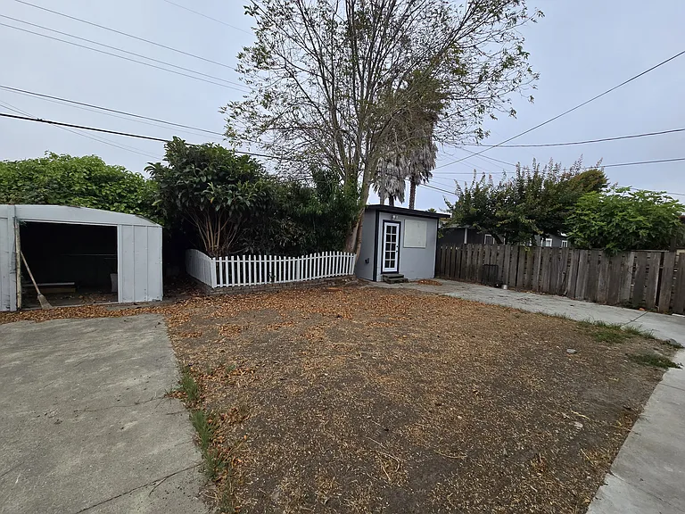5334 Creely Ave — Photo 15