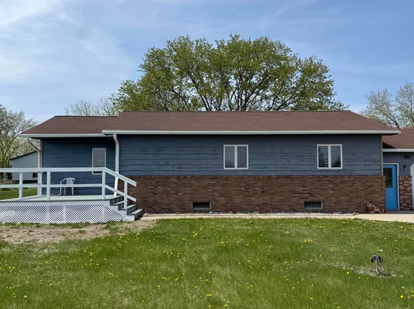 610 Birch Ave E, Estelline, SD 57234