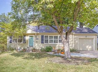 7345 Cherokee Dr, Prairie Village, KS 66208