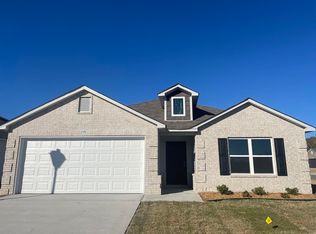 135 Jo Park Ln, Maumelle, AR 72113