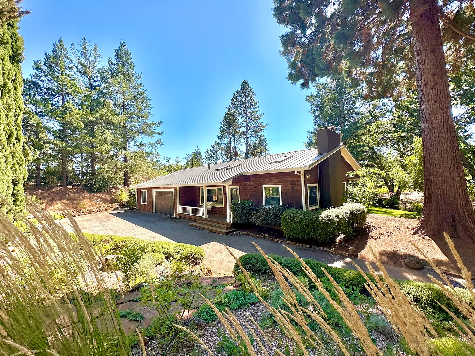 3 bed, 2094 sqft, $6,000 — Photo 1