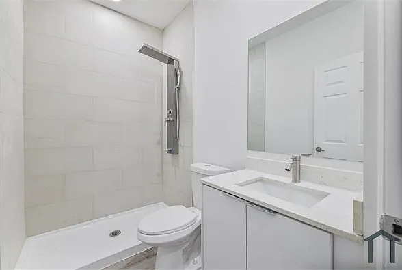 1056 Fayette Ave — Photo 10