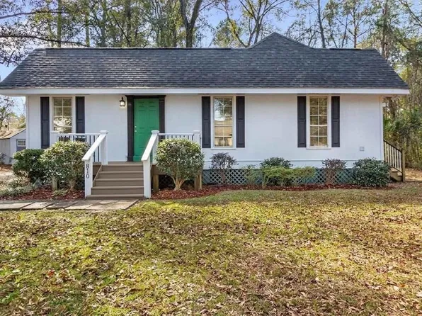 810 Armand St, Mandeville, LA 70448