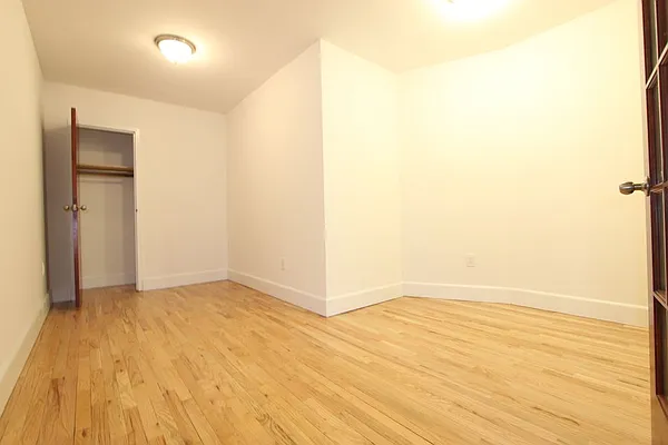 Rented by Dynamik Realty | media 30