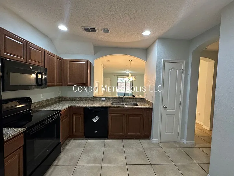 2310 Aloha Bay Ct — Photo 3