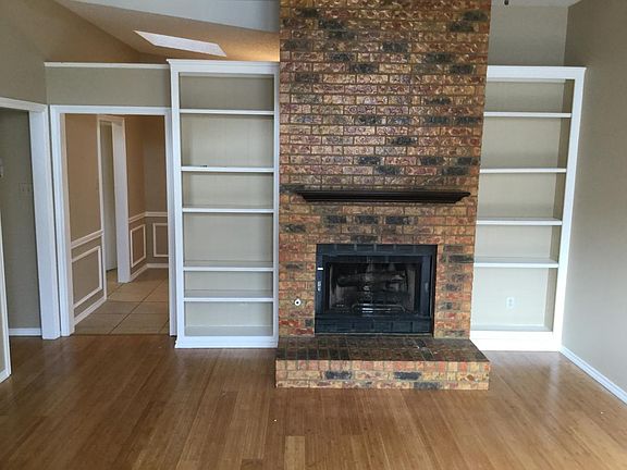 2nd image of 356 Leisure Ln