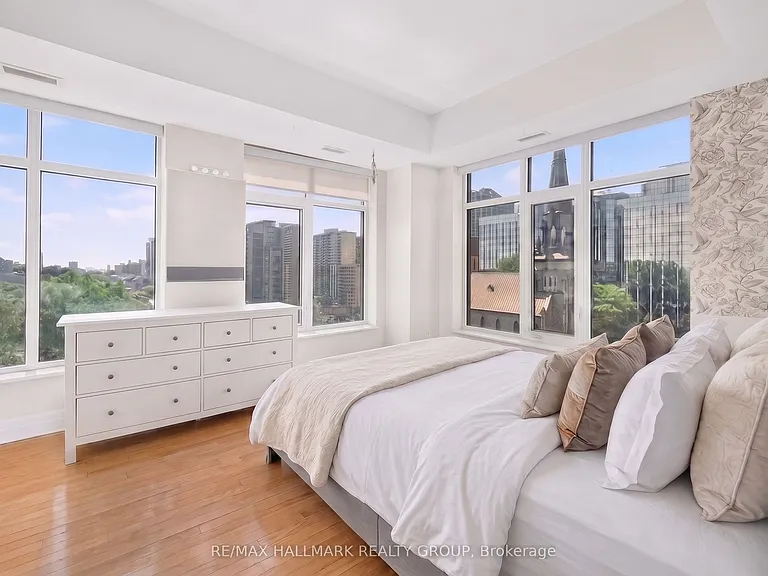 245 Kent St #909 — Photo 21