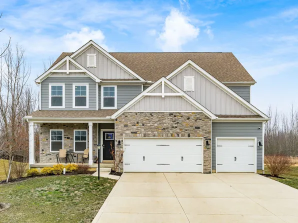 202 Deanscroft Dr, Pickerington, OH 43147