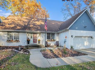 200 Marx Dr, New Buffalo, MI 49117