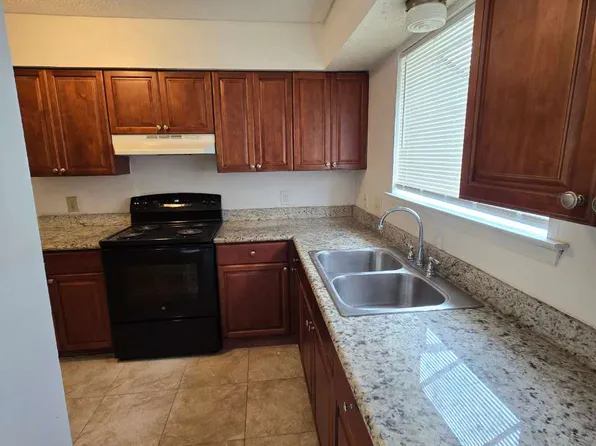 4201 Lac Couture Dr APT A, Harvey, LA 70058