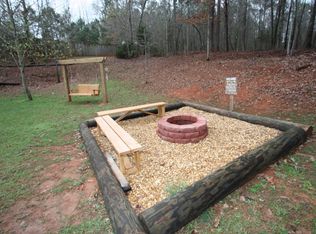 115 Woodstream Trl, Lagrange, GA 30240