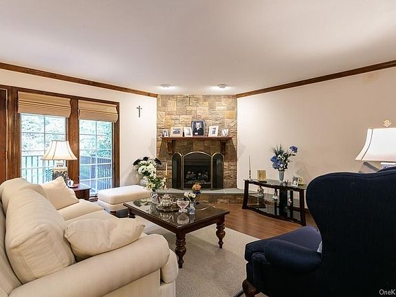 2nd image of 26 Old Mill Ln