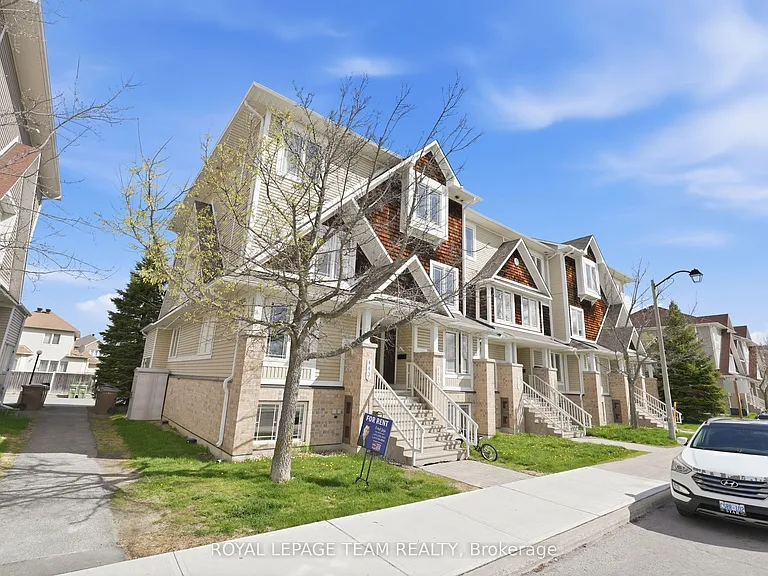 443 Chapman Mills Dr #B — Photo 2