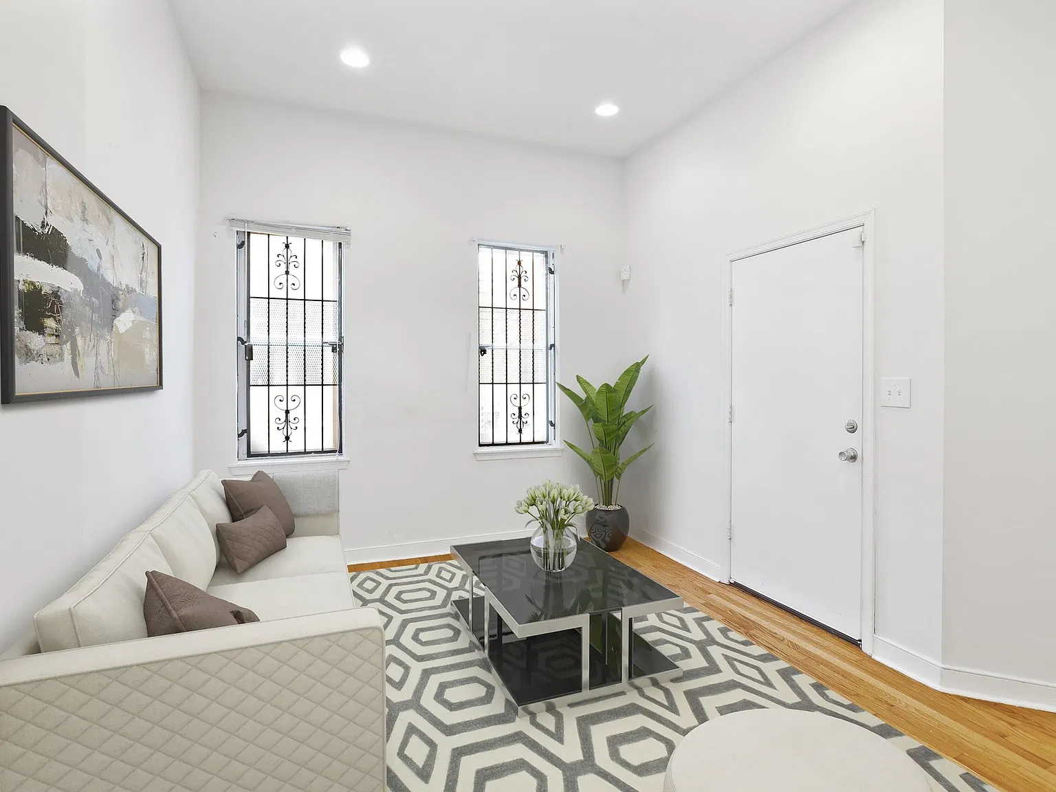 2 bed, 900 sqft, $1,800 — Photo 2
