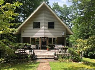 227 Otter Ln, Spruce Pine, NC 28777